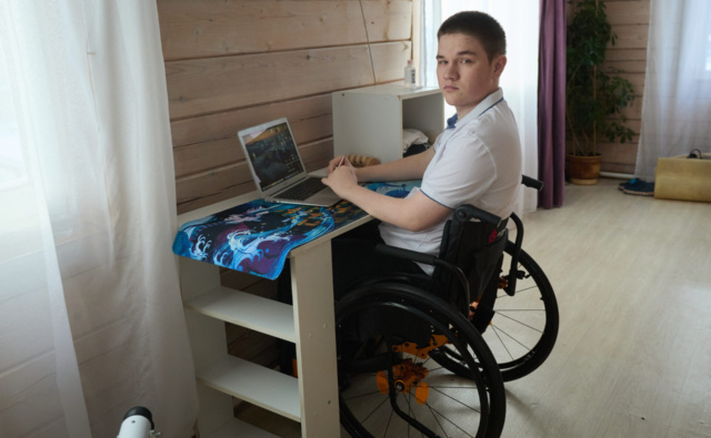 Михайлов Костя